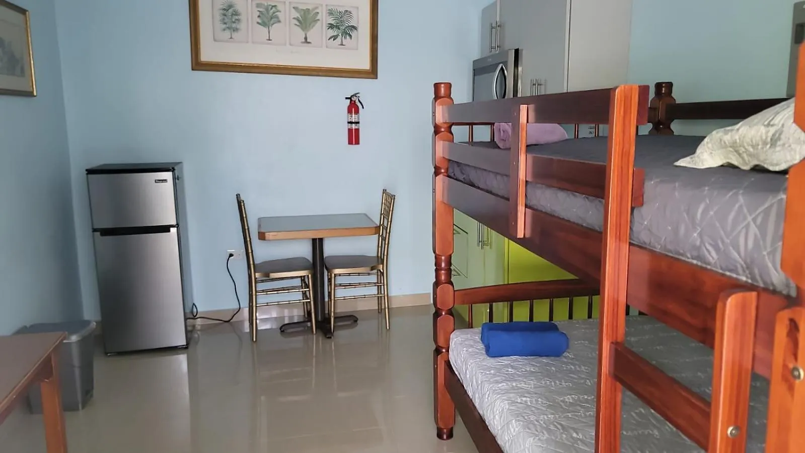 Private Studio Near Beach-Full Bath, Kitchenette, Sleeps 2, Unit 5 location
